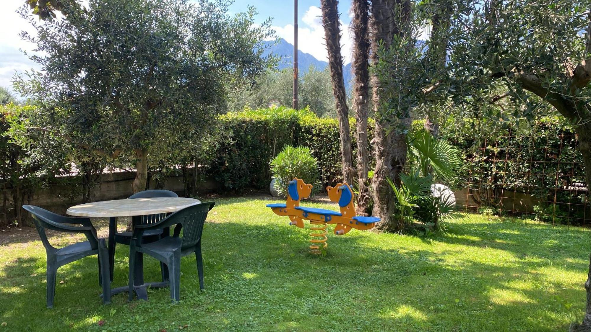 Appartamenti Nataly Torbole Sul Garda Dış mekan fotoğraf
